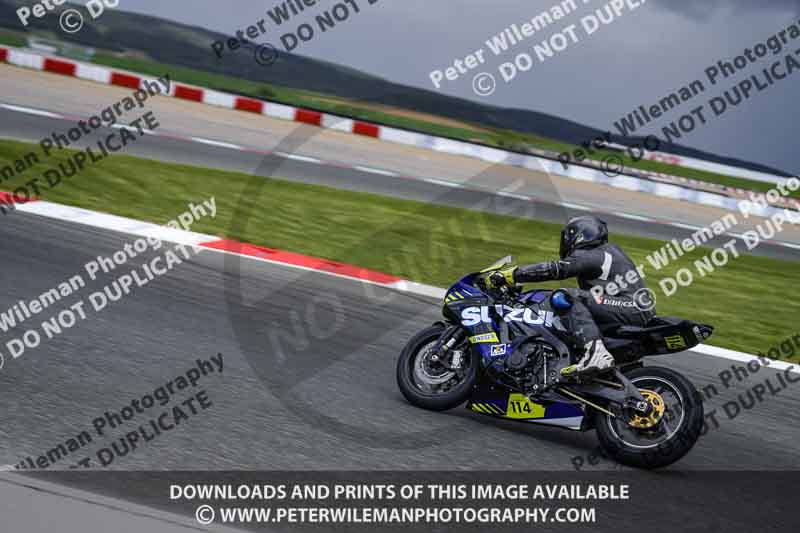 cadwell no limits trackday;cadwell park;cadwell park photographs;cadwell trackday photographs;enduro digital images;event digital images;eventdigitalimages;navarra;no limits trackdays;peter wileman photography;racing digital images;trackday digital images;trackday photos